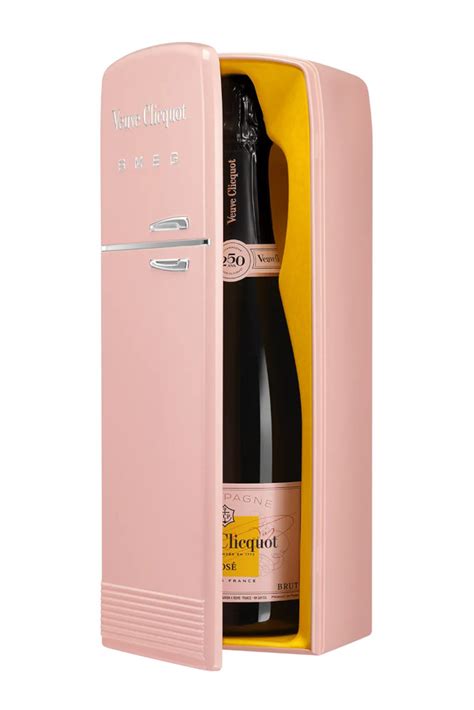 veuve-clicquot-rose-metal-fridge-box|Veuve Clicquot Rosé Fridge Gift Box .